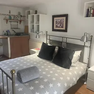 https://retreat-studio.ibizaislandhotels.net